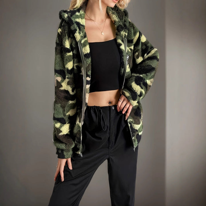 Women's Camouflage Hooded Jacket: The Perfect Blend of Style and Comfort